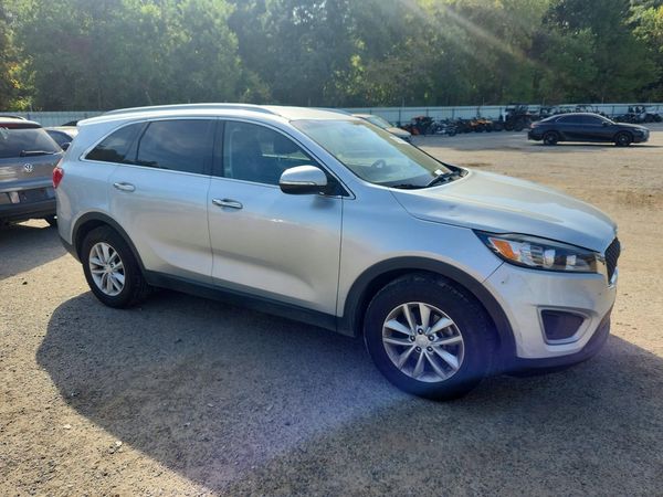 2018 KIA SORENTO L, LX