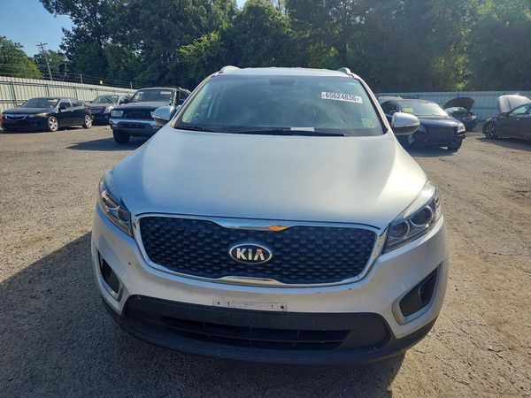 2018 KIA SORENTO L, LX
