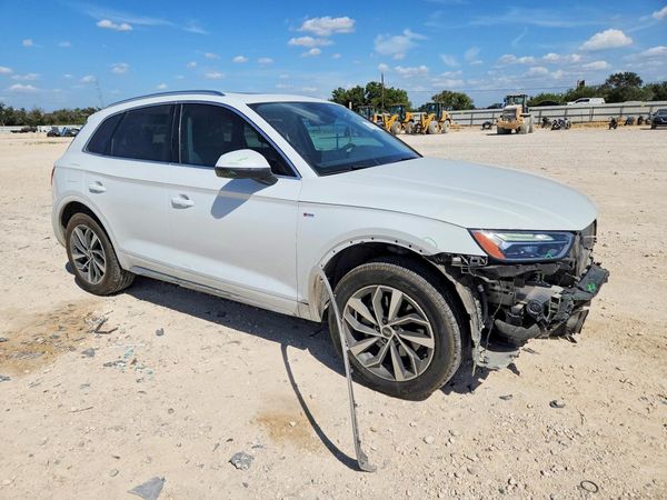 2022 AUDI Q5