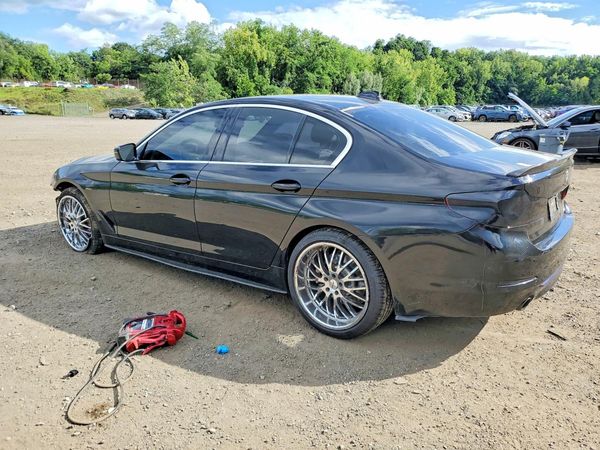 2020 BMW 530