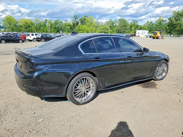 2020 BMW 530