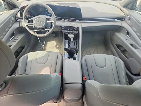 2023 HYUNDAI ELANTRA