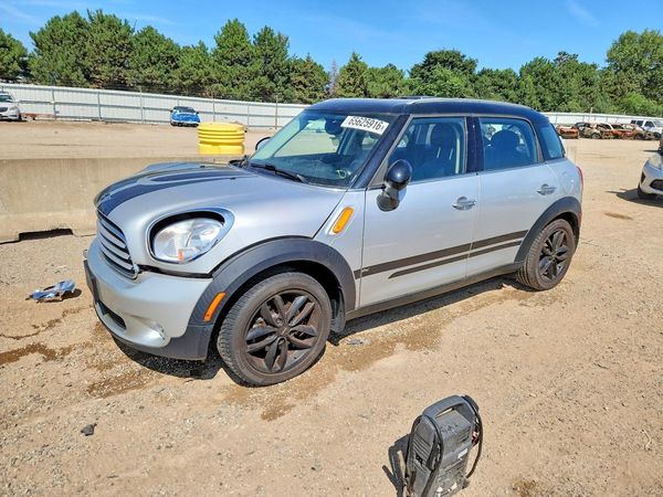 2014 MINI COOPER