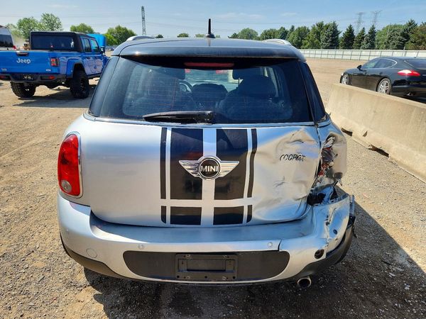 2014 MINI COOPER