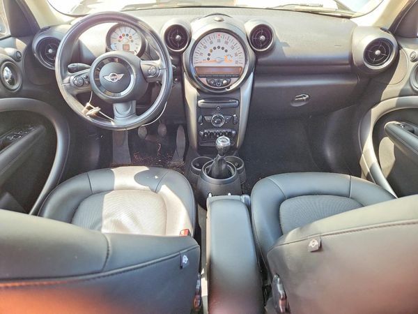 2014 MINI COOPER