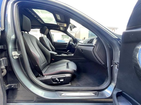 2018 BMW 330 xDrive SA