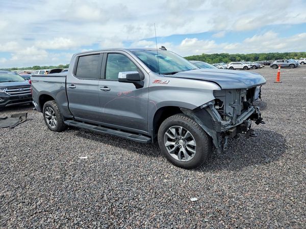 2021 CHEVROLET SILVERADO LT — Passenger 3/4