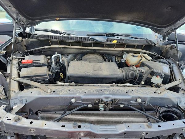 2021 CHEVROLET SILVERADO LT — Engine bay