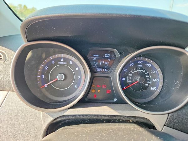 2016 HYUNDAI ELANTRA