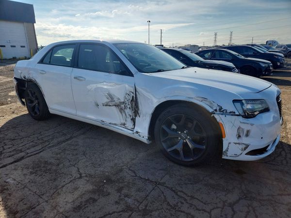 2023 CHRYSLER 300