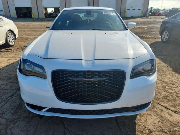 2023 CHRYSLER 300