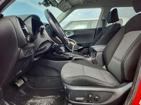 2020 KIA SOUL EX — DENT