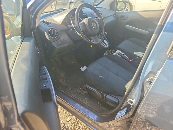 2014 MAZDA MAZDA2 Sport/GX