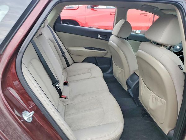 2016 KIA OPTIMA GL