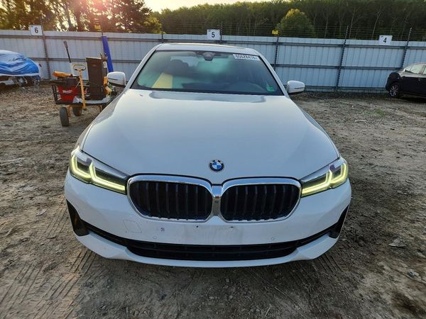 2021 BMW 530