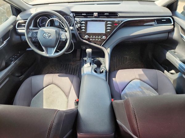 2018 TOYOTA CAMRY