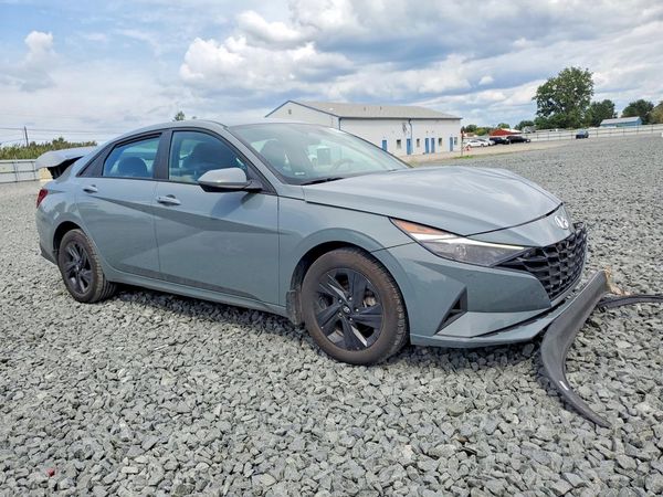2022 HYUNDAI ELANTRA Blue