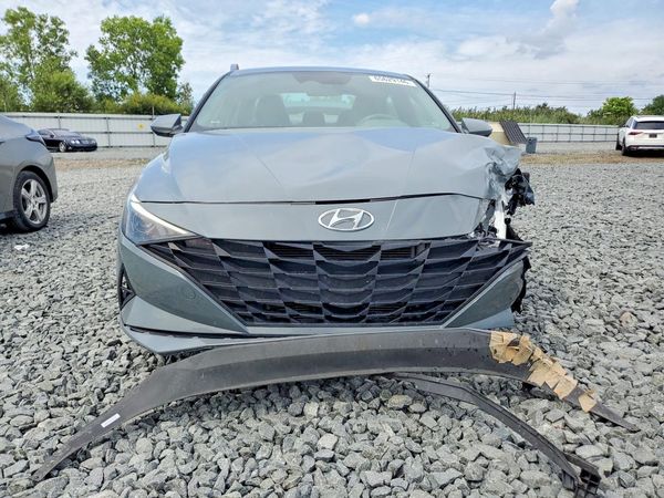 2022 HYUNDAI ELANTRA Blue