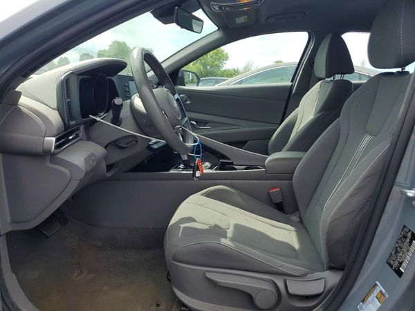 2022 HYUNDAI ELANTRA Blue