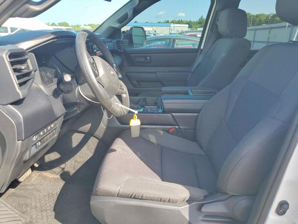 2026 TOYOTA TUNDRA SR