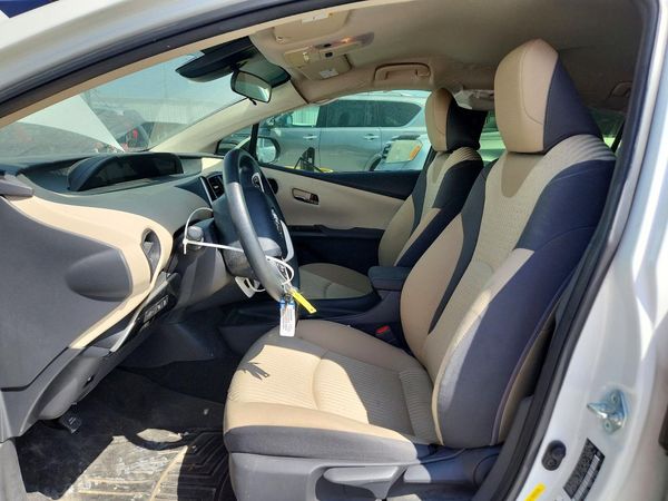 2018 TOYOTA PRIUS