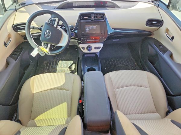 2018 TOYOTA PRIUS