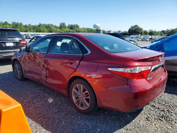 2016 TOYOTA CAMRY
