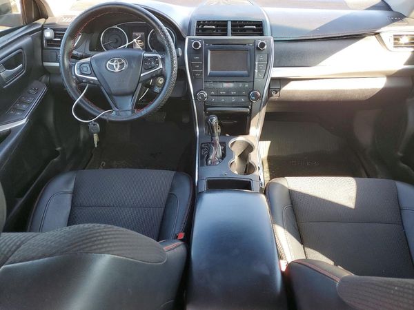2016 TOYOTA CAMRY