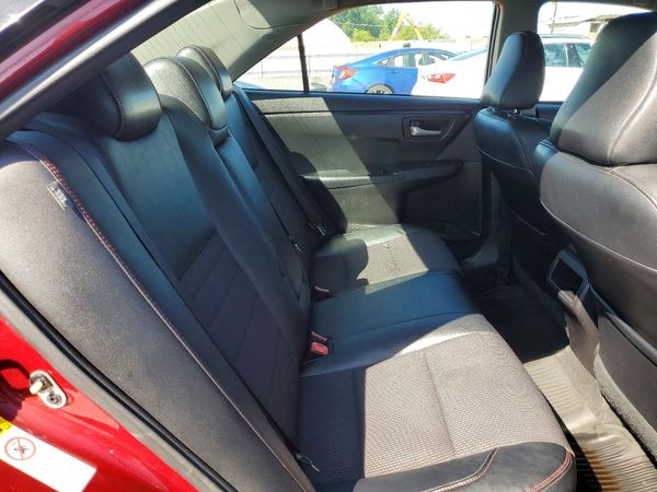 2016 TOYOTA CAMRY