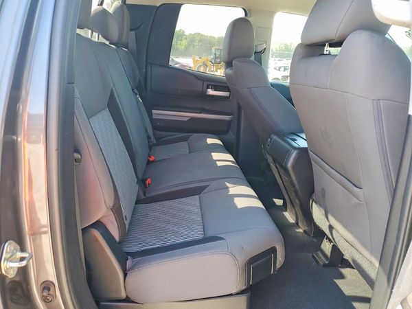 2016 TOYOTA TUNDRA