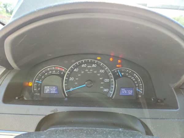 2012 TOYOTA CAMRY