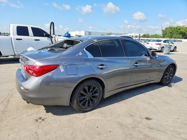 2017 INFINITI Q50