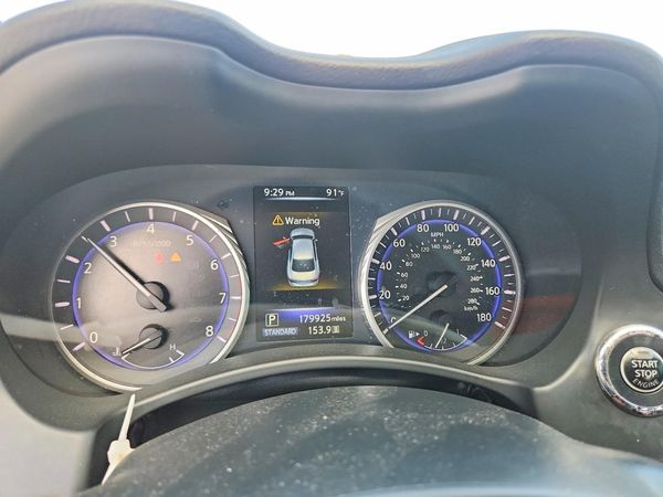2017 INFINITI Q50