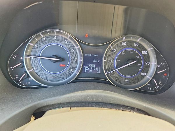 2012 INFINITI QX56 BASE