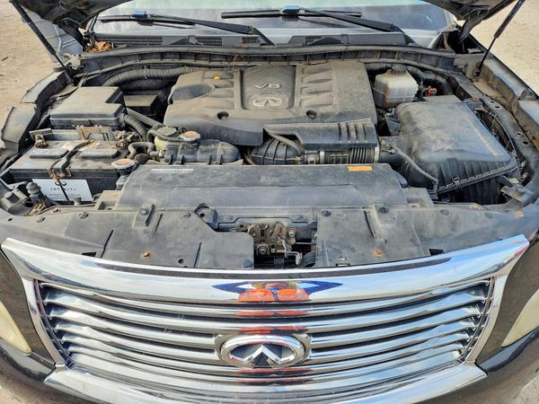 2012 INFINITI QX56 BASE