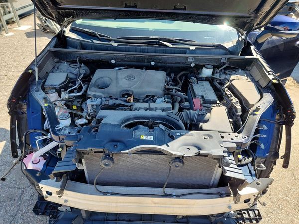 2021 TOYOTA RAV4 XLE HV — Engine bay