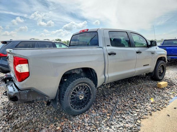 2018 TOYOTA TUNDRA SR5