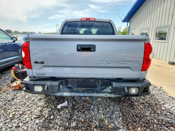 2018 TOYOTA TUNDRA SR5