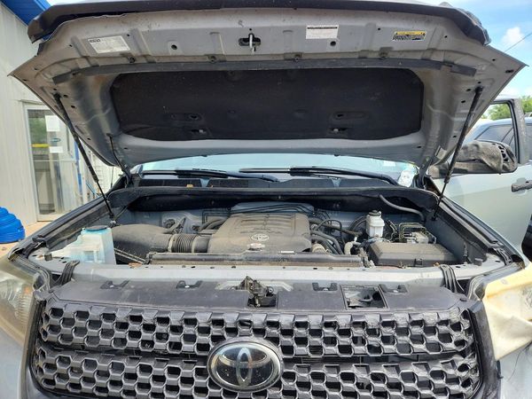 2018 TOYOTA TUNDRA SR5