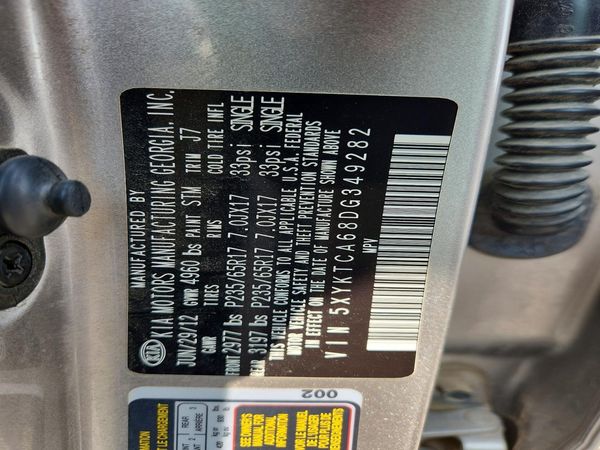 2013 KIA SORENTO Base / LX