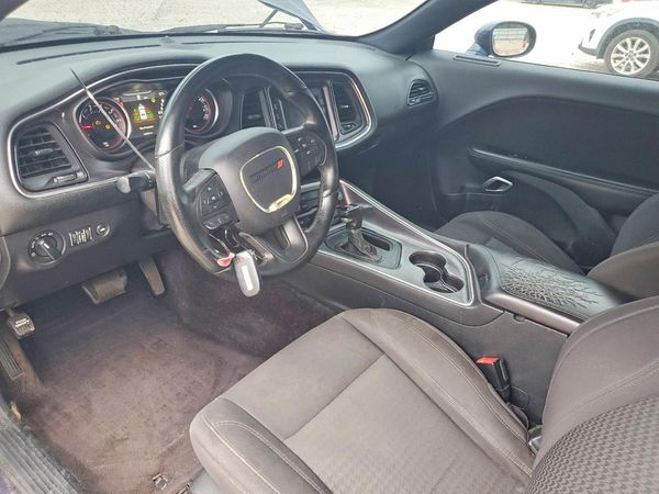 2017 DODGE CHALLENGER SXT