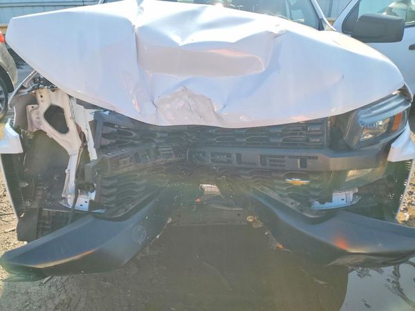 2020 CHEVROLET SILVERADO Work Truck — Engine bay