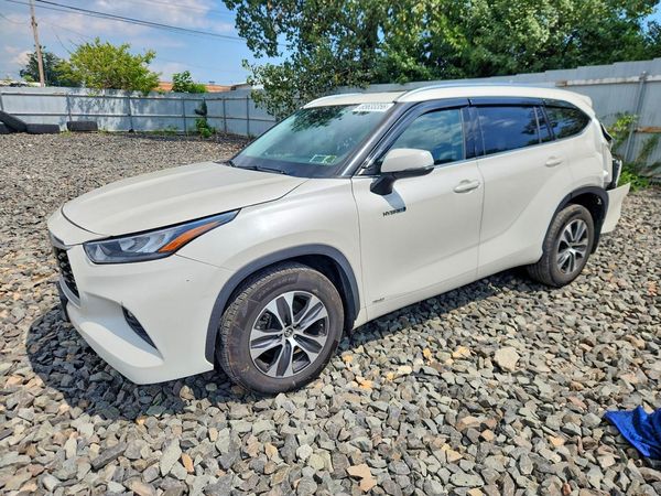 2020 TOYOTA HIGHLANDER