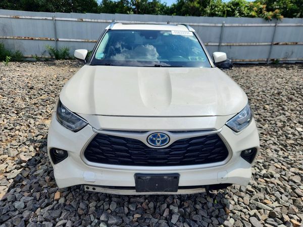 2020 TOYOTA HIGHLANDER