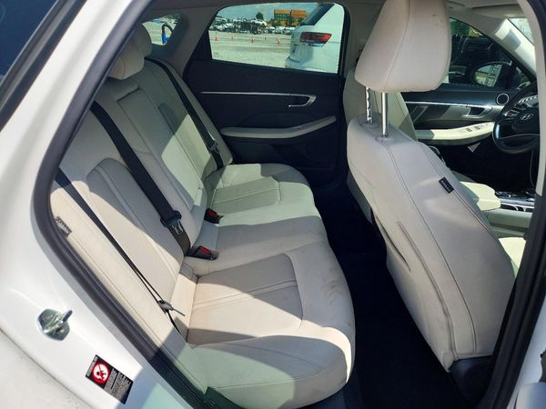 2022 HYUNDAI SONATA