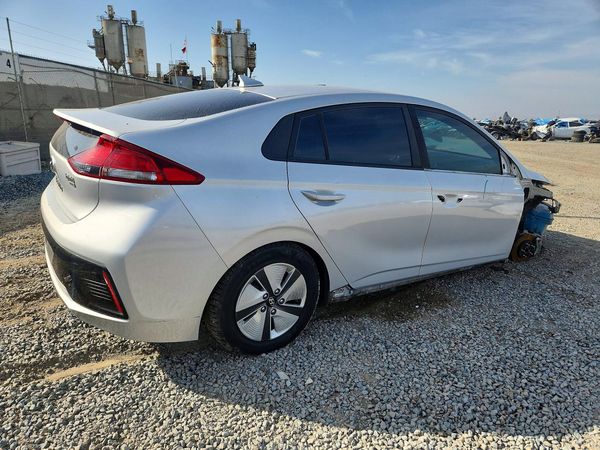 2017 HYUNDAI IONIQ