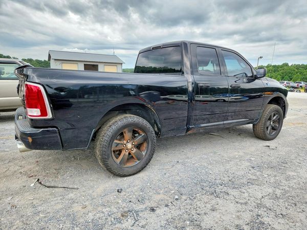 2013 RAM 1500 ST QUAD CAB 4X4
