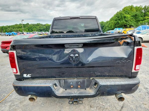 2013 RAM 1500 ST QUAD CAB 4X4