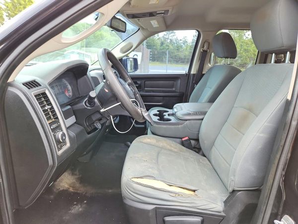 2013 RAM 1500 ST QUAD CAB 4X4