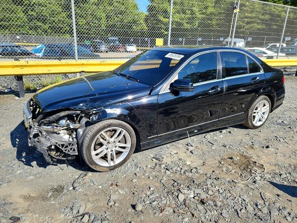 2013 MERCEDES-BENZ C C300